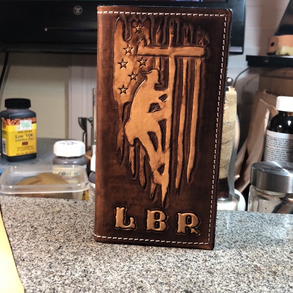 Custom leather wallets - Picture 4 of 8